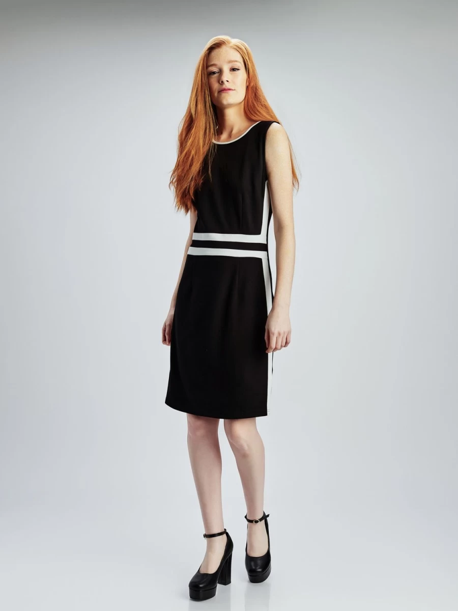 San Francisco Dresses | Short Straight Knit Dress