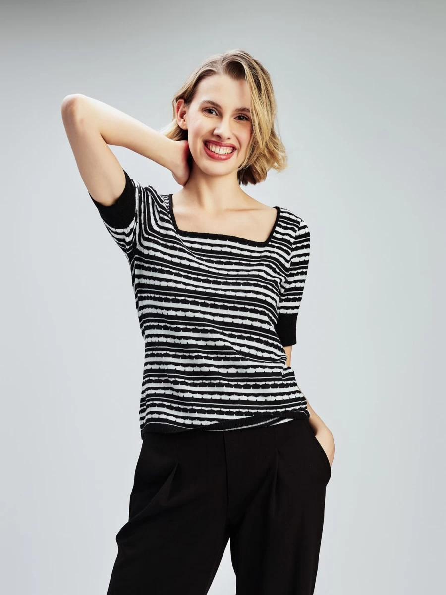 San Francisco Sweaters And Cardigans | Short-Sleeve Fitted Pullover Sweater