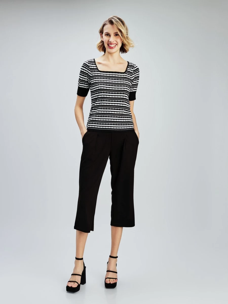 San Francisco Sweaters And Cardigans | Short-Sleeve Fitted Pullover Sweater
